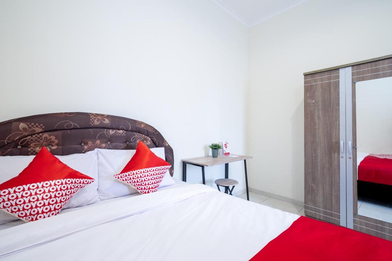 Oyo 2347 Griya Patran Hotell Ngabean Exteriör bild