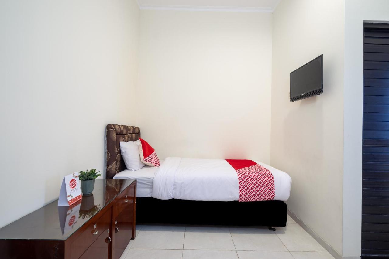Oyo 2347 Griya Patran Hotell Ngabean Exteriör bild